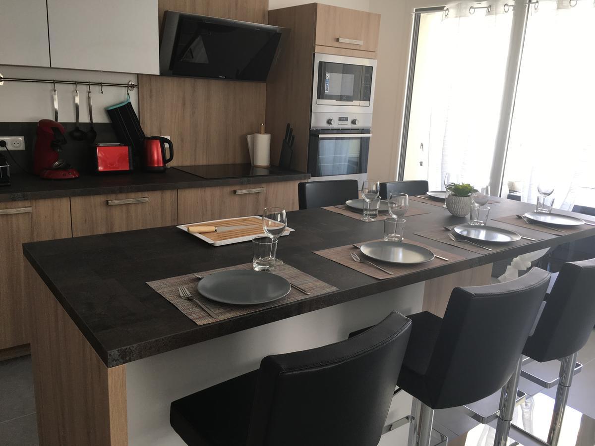 Relax In Apartment Annecy Bagian luar foto